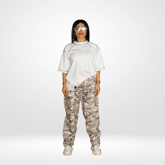 WOMEN'S T-SHIRT AND TROUSERS SET
