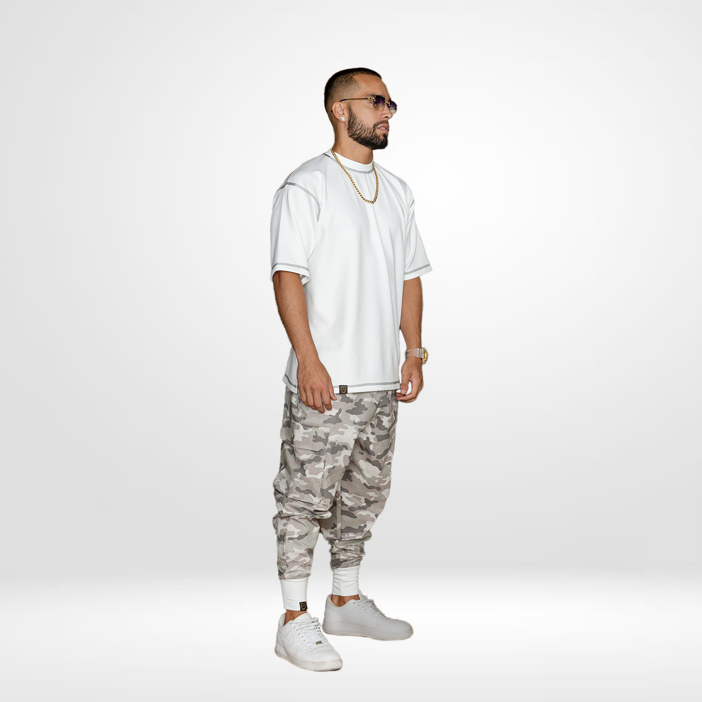 MEN'S T-SHIRT AND ARMY TROUSERS SET