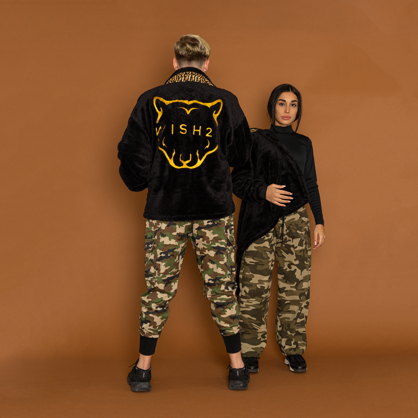 BLACK OVERSIZE JACKET