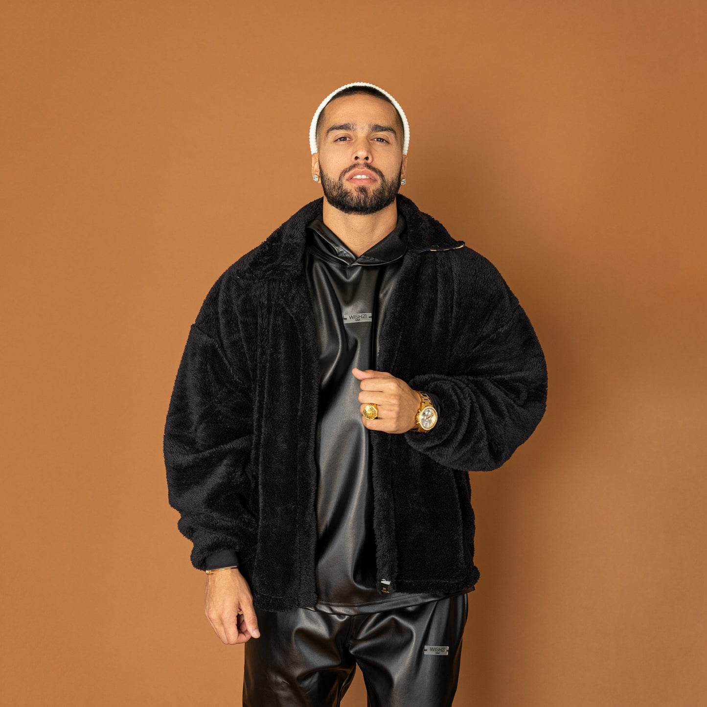 BLACK OVERSIZE JACKET